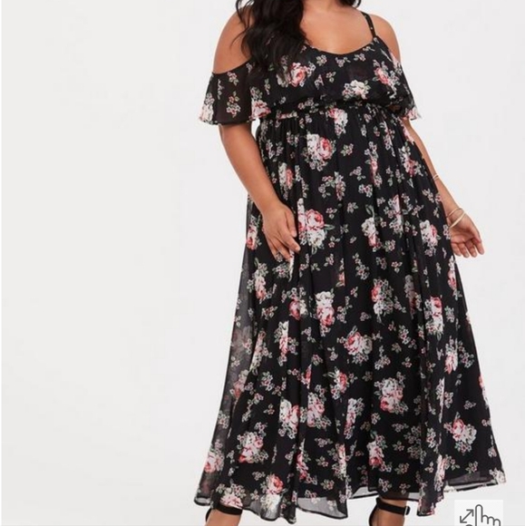 Torrid black floral cold shoulder Chiffon maxi dress worn 1 time.  Size 0 - Picture 4 of 9